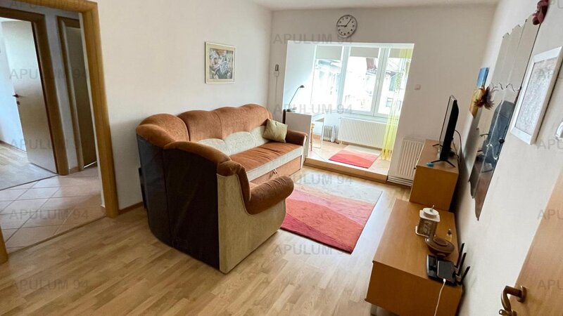 Apartament cu 3 camere de vanzare in Azuga